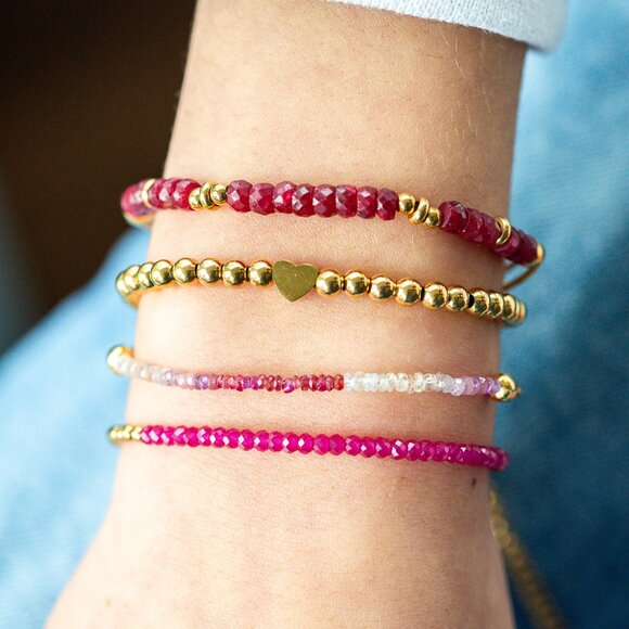 18K Gold Beaded Stretch Bracelet w/Heart Waterproof Stackable Jewelry Heart - Picture 3 of 11